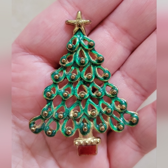 Vintage Enamel and Gold Beaded Shiny Christmas Tree Brooch/Pin - Picture 2 of 3